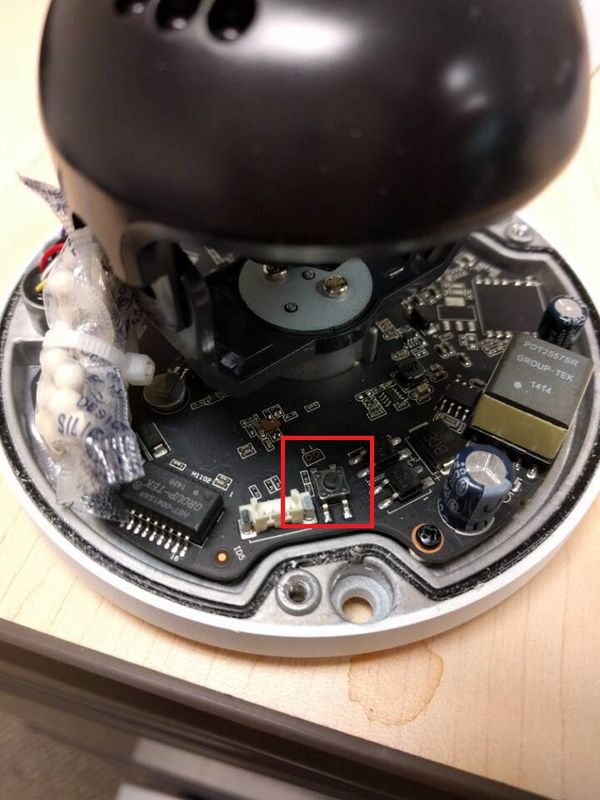 HDBW4300EN reset button.jpg