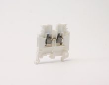 ETR M4/6 White Term Block