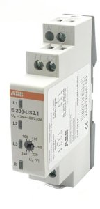 Molded Case Circuit Breaker, Common Trip, Thermal Magnetic, Low Voltage, Panelboard Mount, 3 Pole, 240 Volt AC, 15A, 10 kA Interrupting Rating