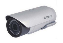 GOB-100Ap-73 Brickcom 1/4" CMOS Megapixel 1M H.264 3.3~12mm PoE WDR IP67 3.5G SD/SDHC Smart Focus Bullet Camera