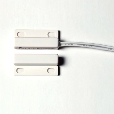 Resideo 943WG-WH Honeywell Home 943WG-WH Mini Magnetic Contact with 12" Leads, 1" Gap, White (Rep...