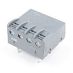 Interface relay equipped with NO contact and with a low consumptioin 24V DC coil designed to mount on Type N control relays and A9 through A110 across the line contactors